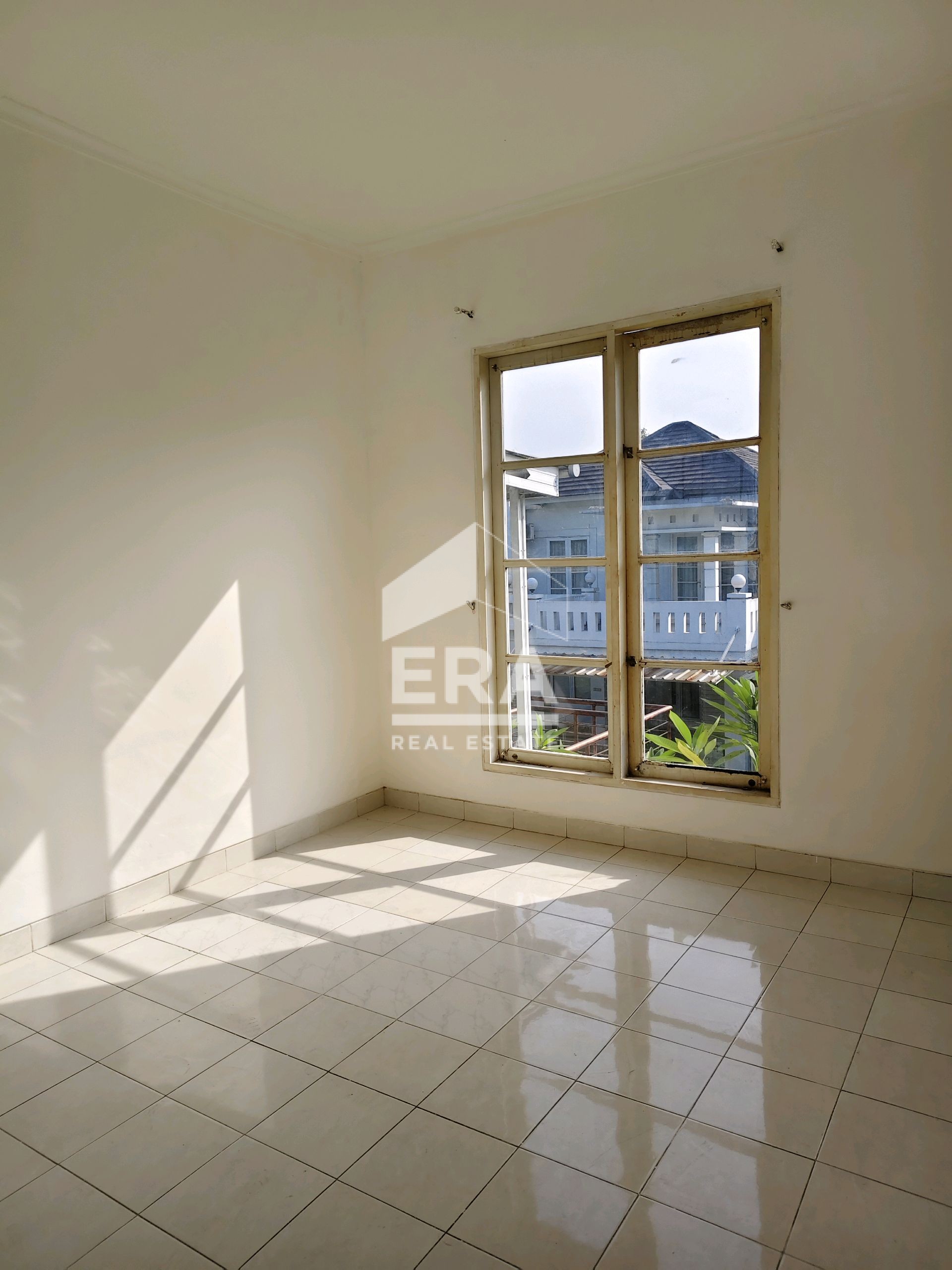 interior 2