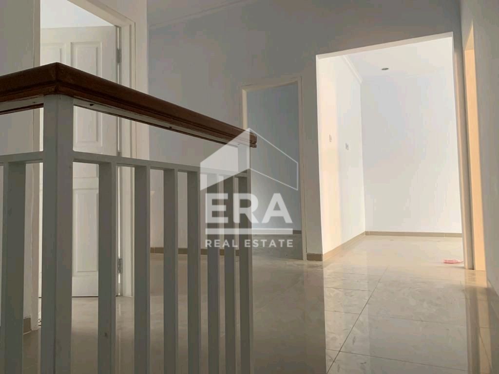 interior 6