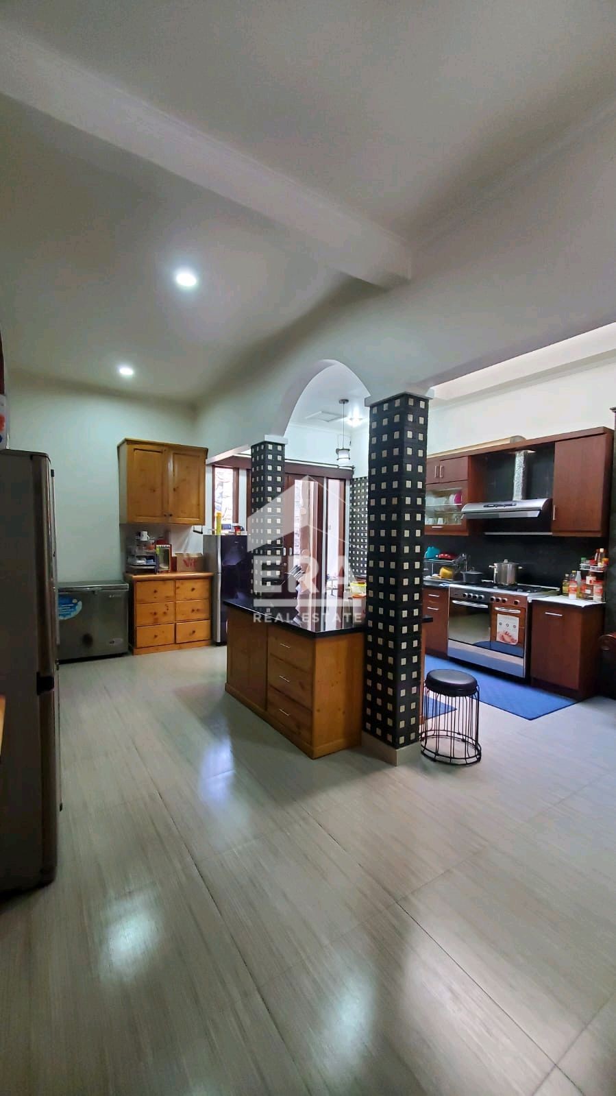 interior 6