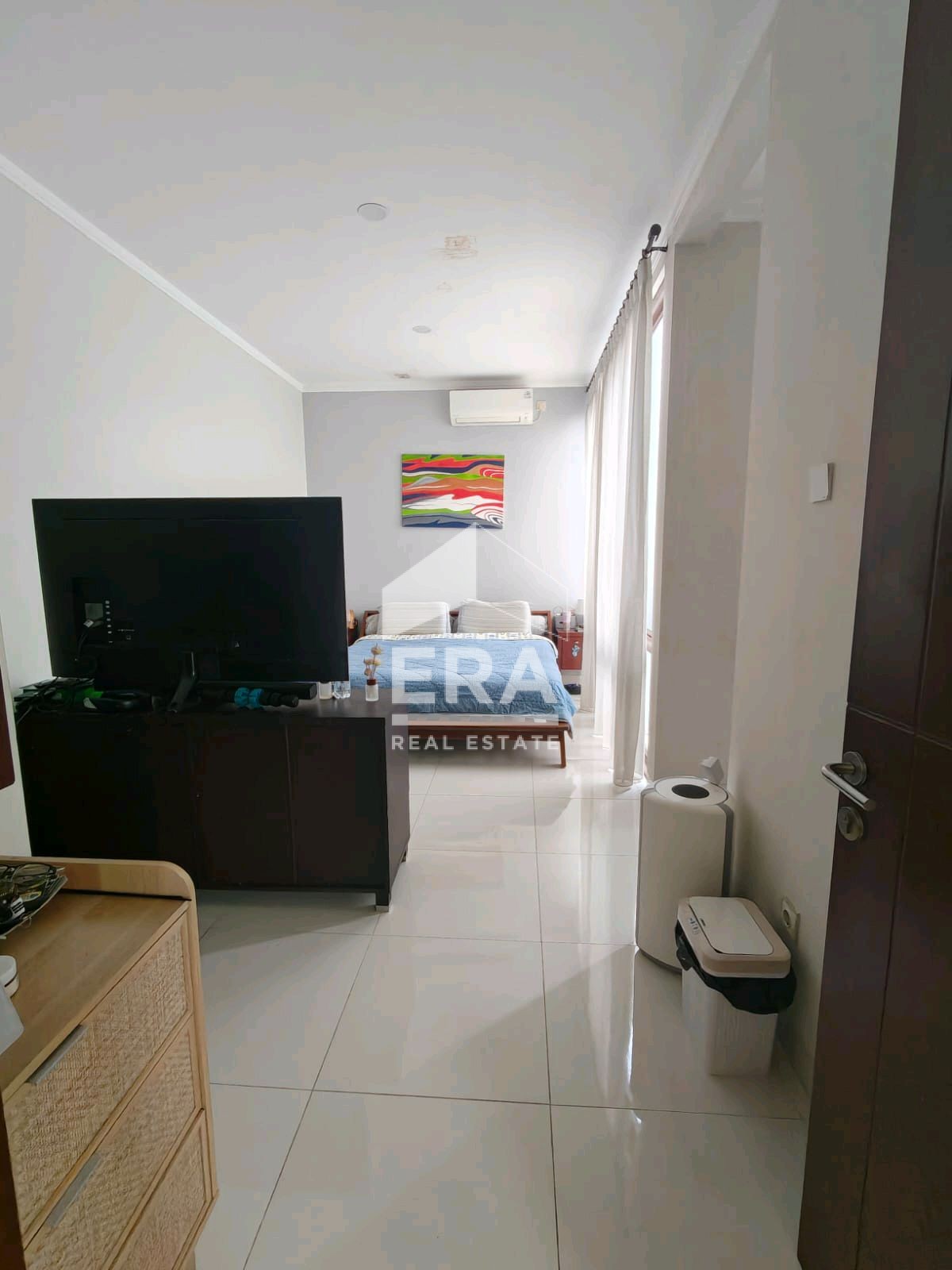 interior 6