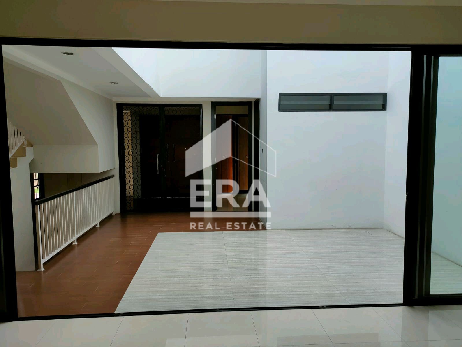 interior 3
