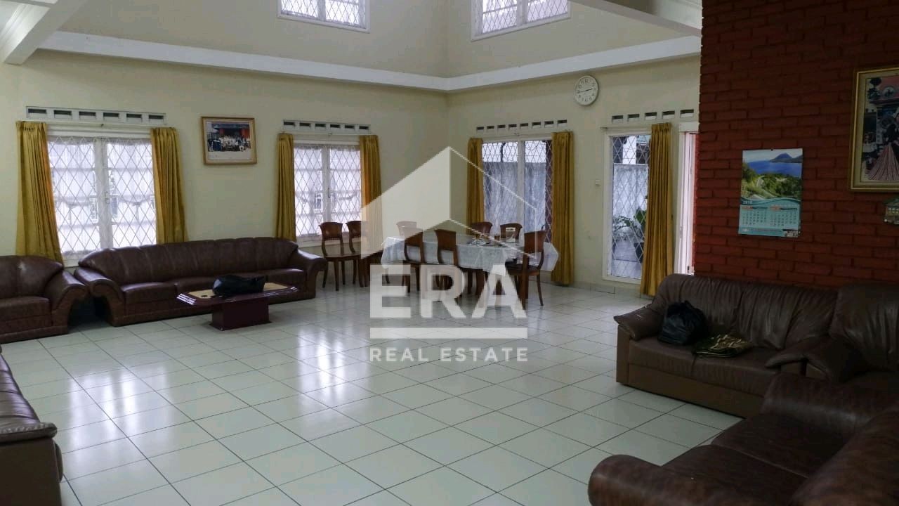 interior 3