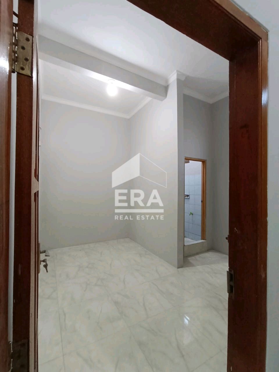 interior 8