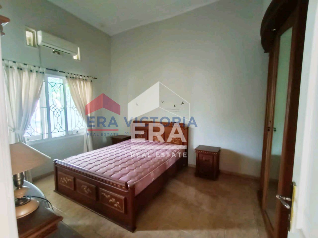 interior 6