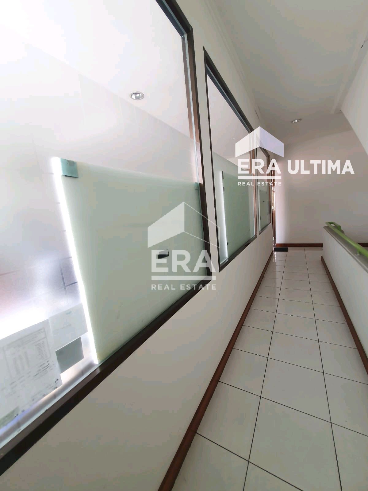 interior 2