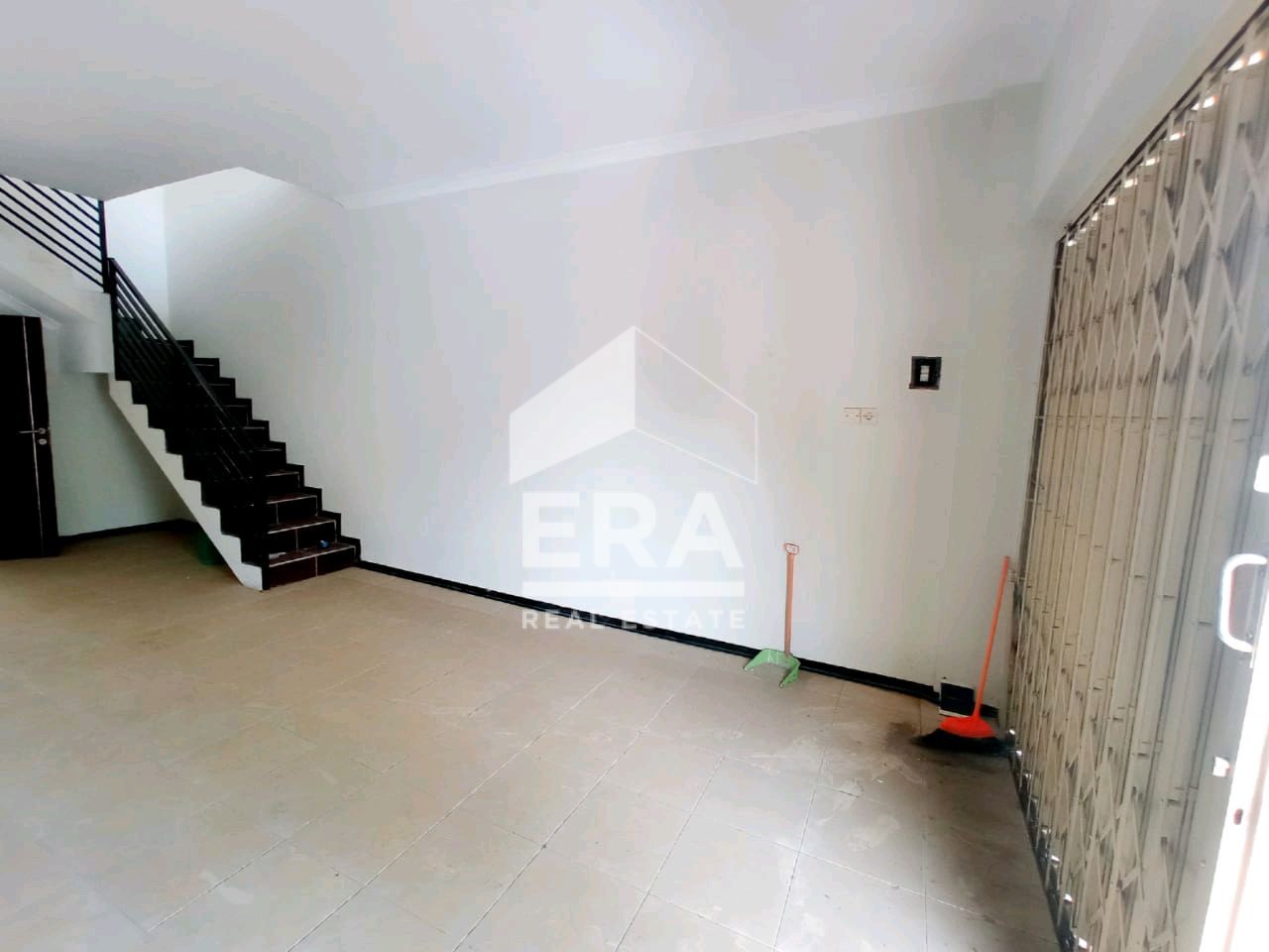 interior 3