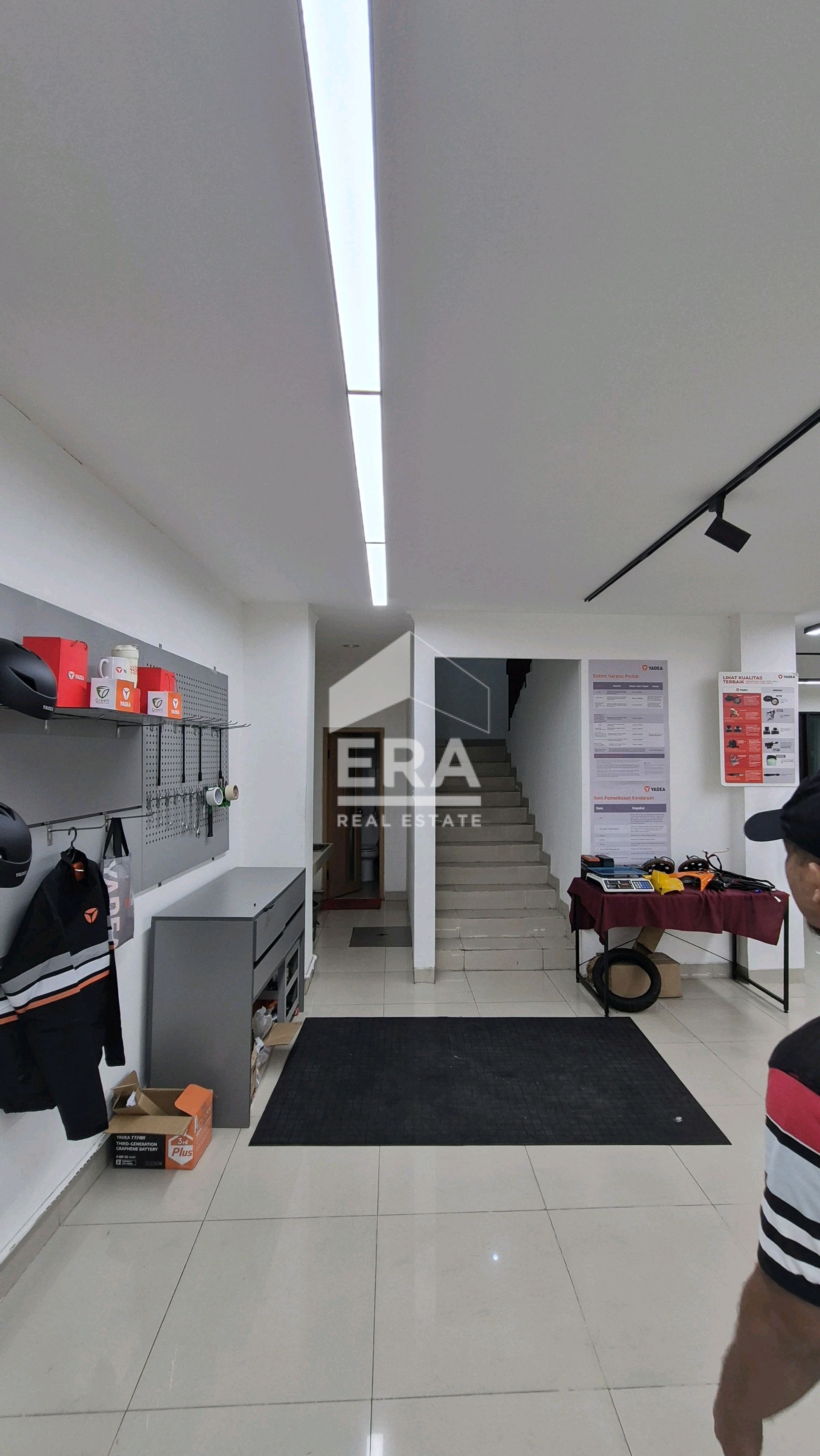 interior 7