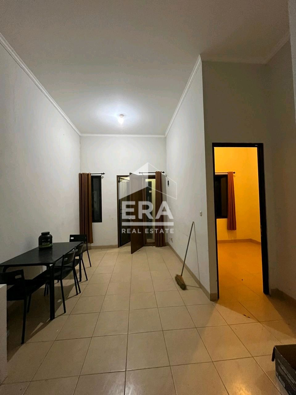 interior 9