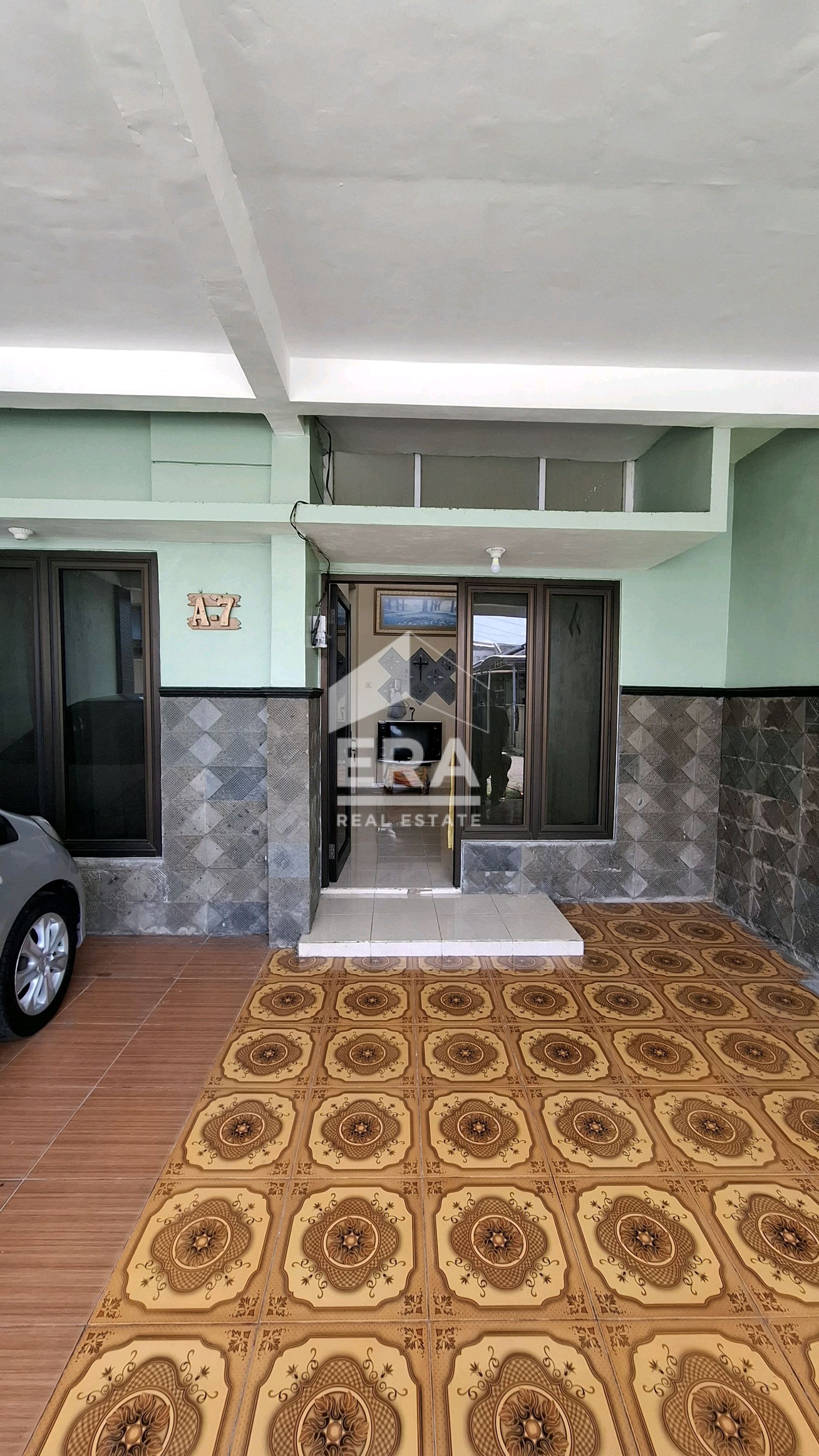 interior 2
