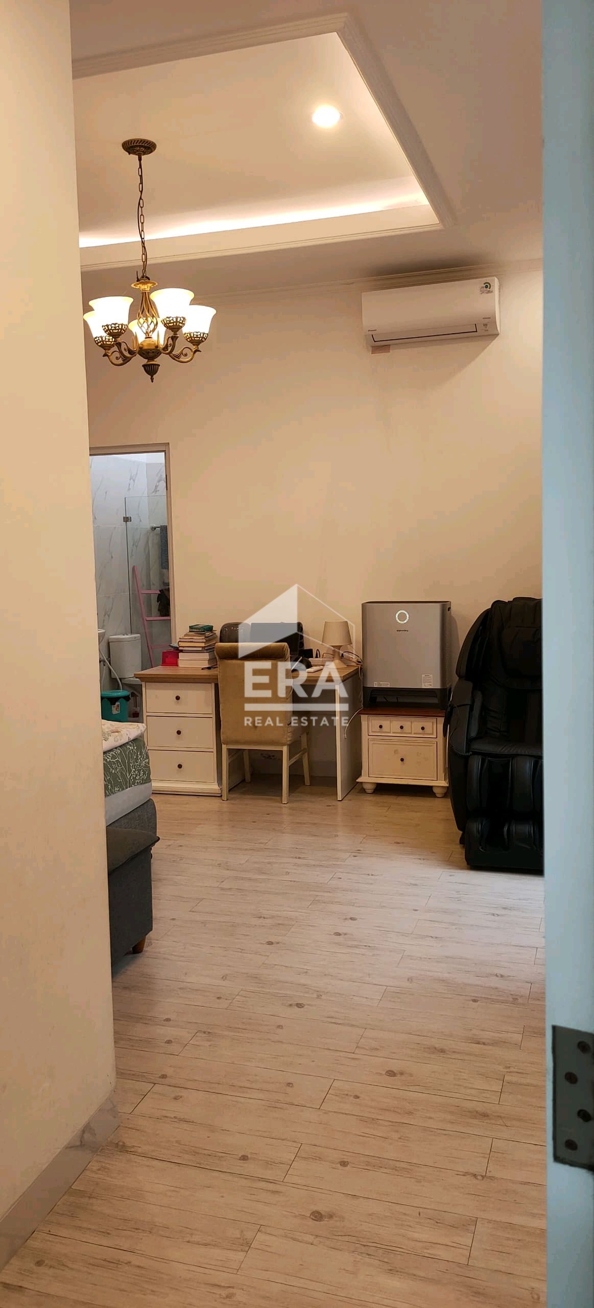 interior 7