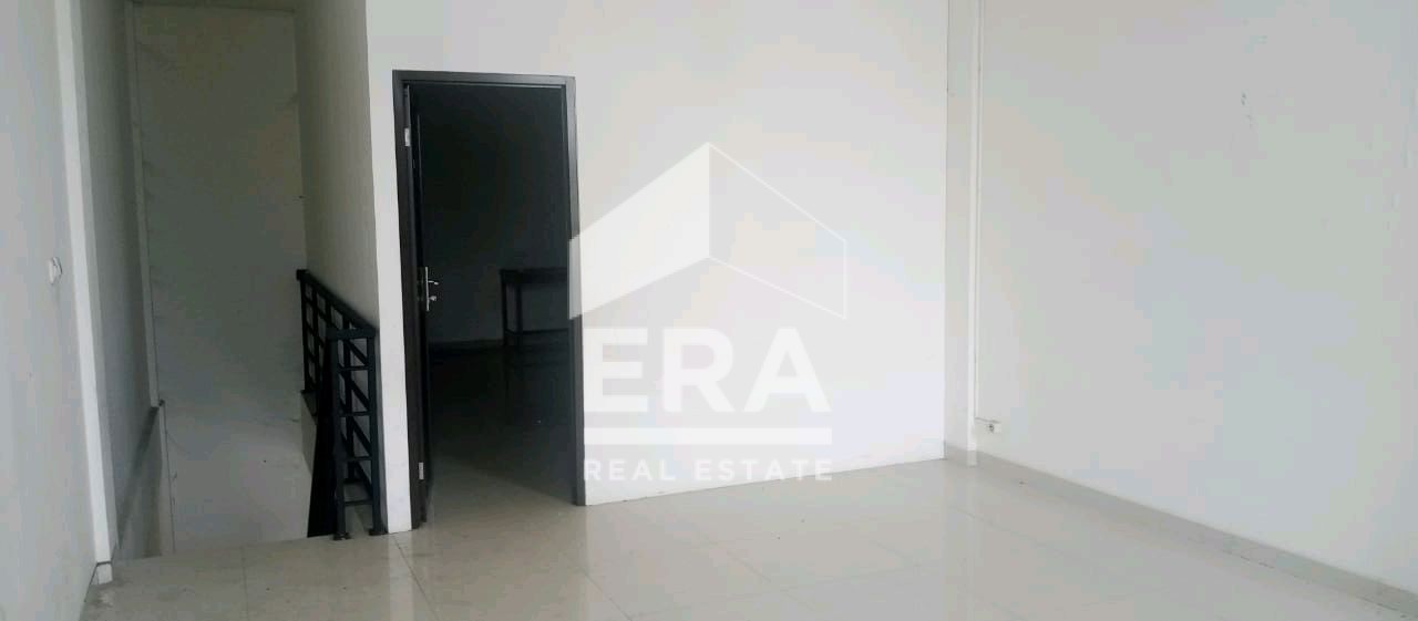 interior 10