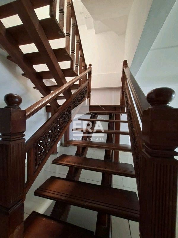 interior 3