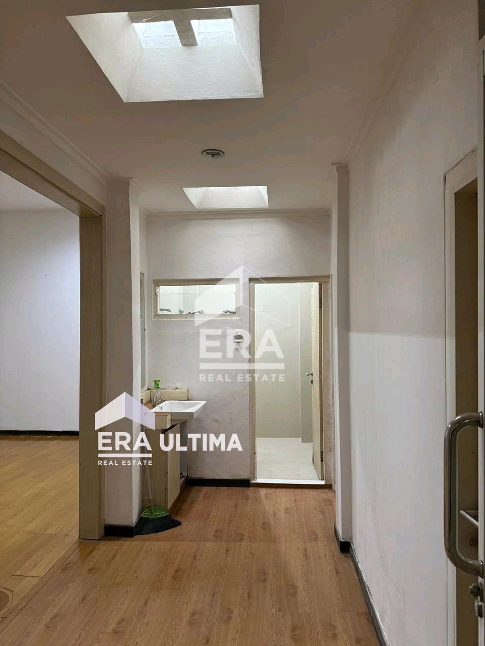 interior 4