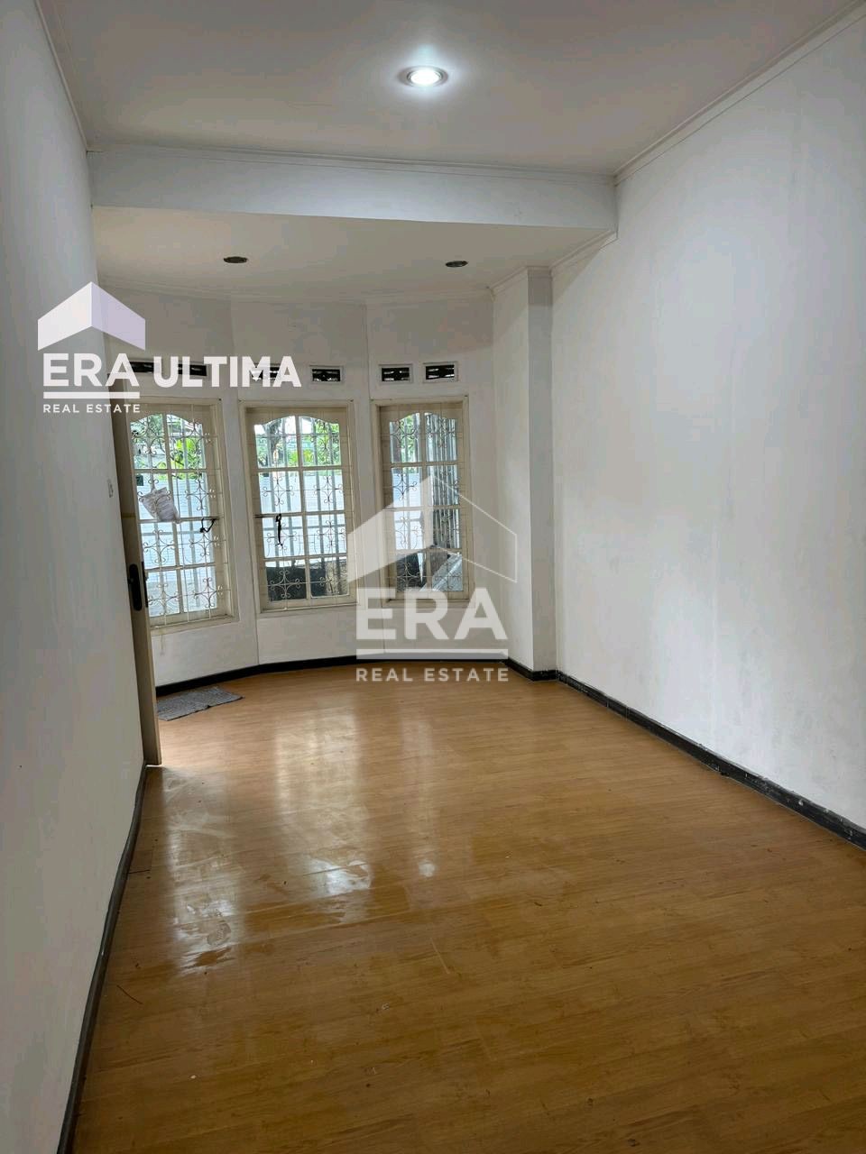 interior 2