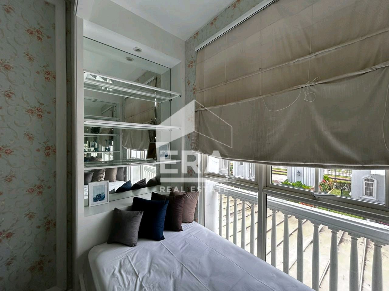interior 2