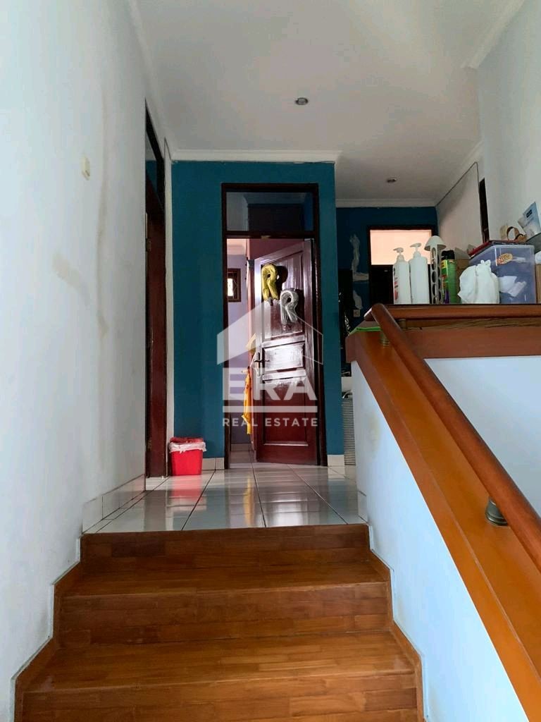 interior 9