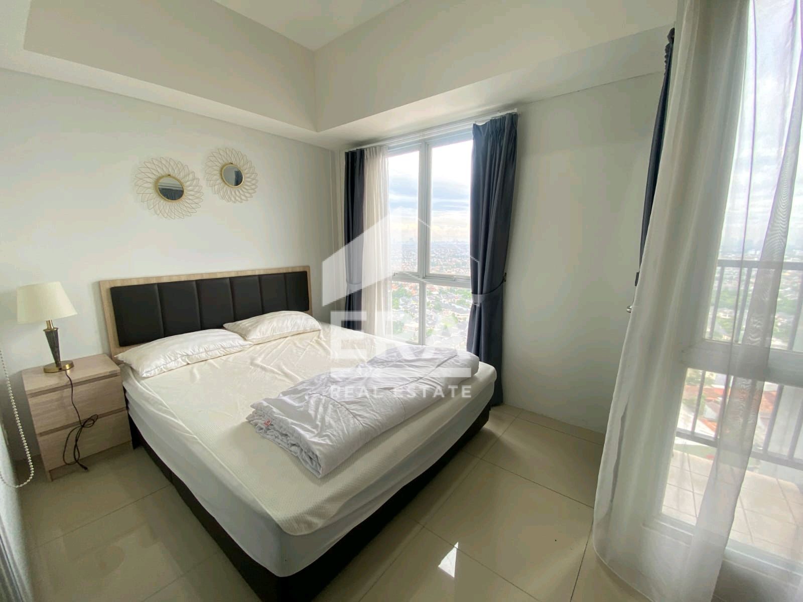 interior 10