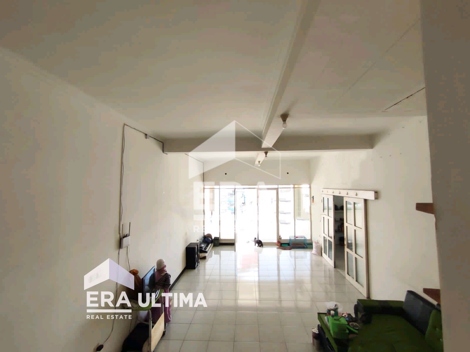 interior 6