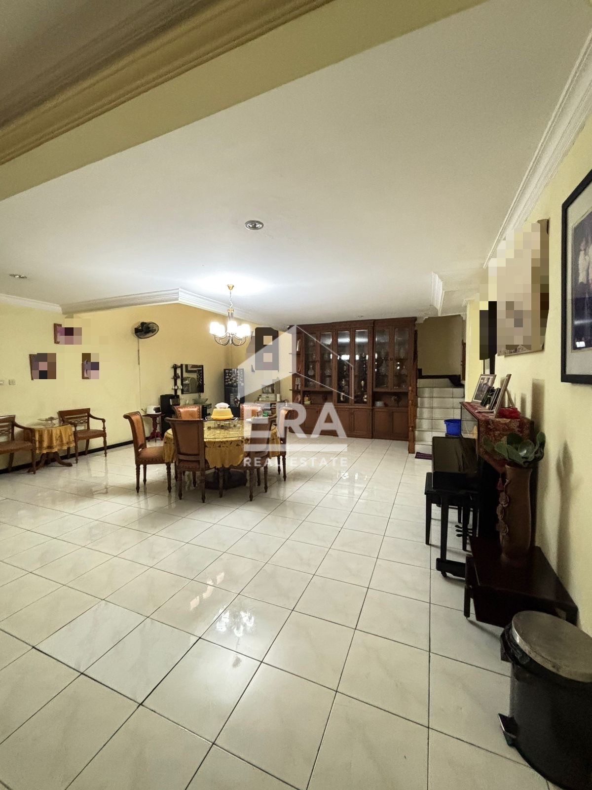 interior 2