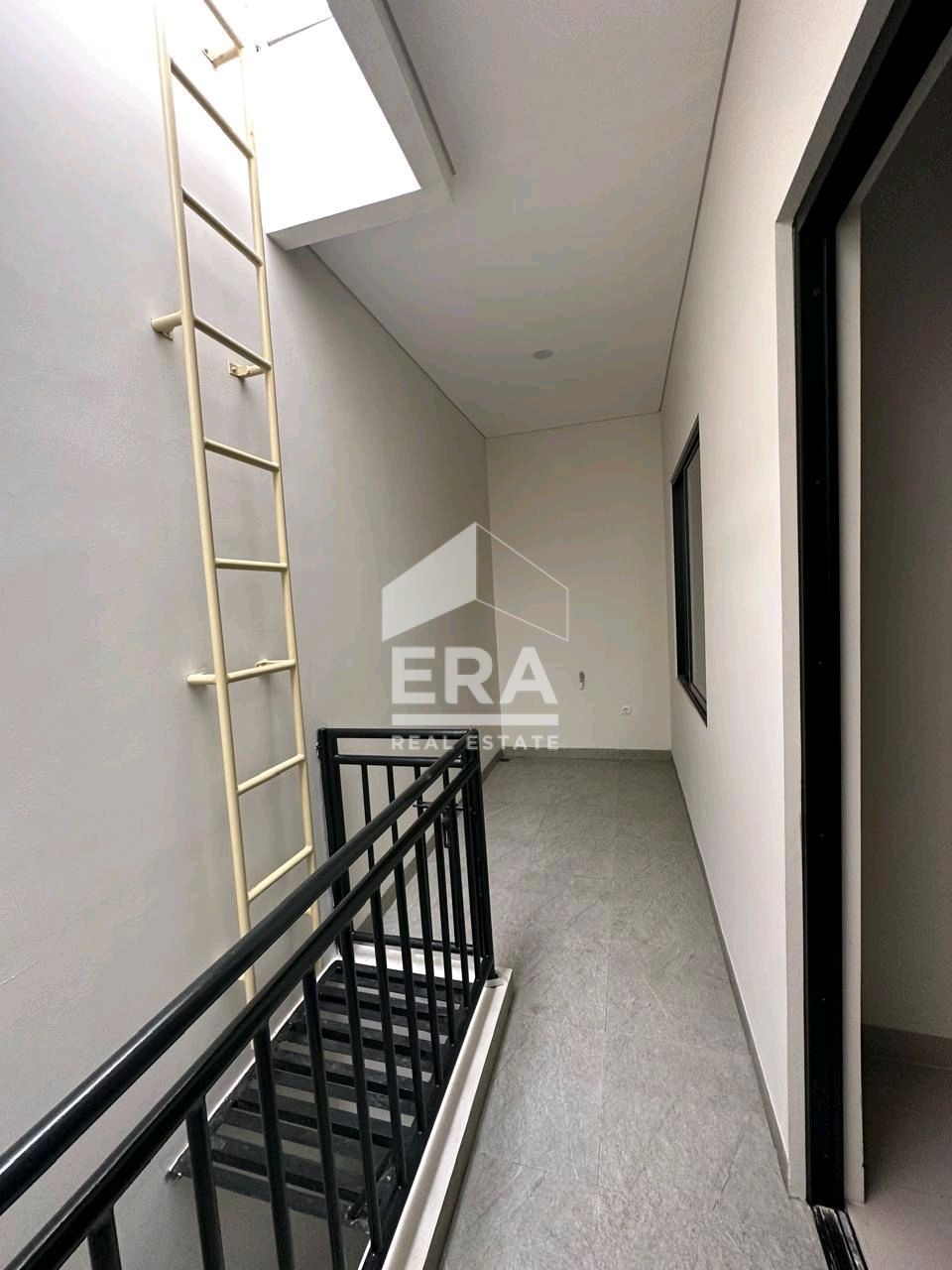 interior 9
