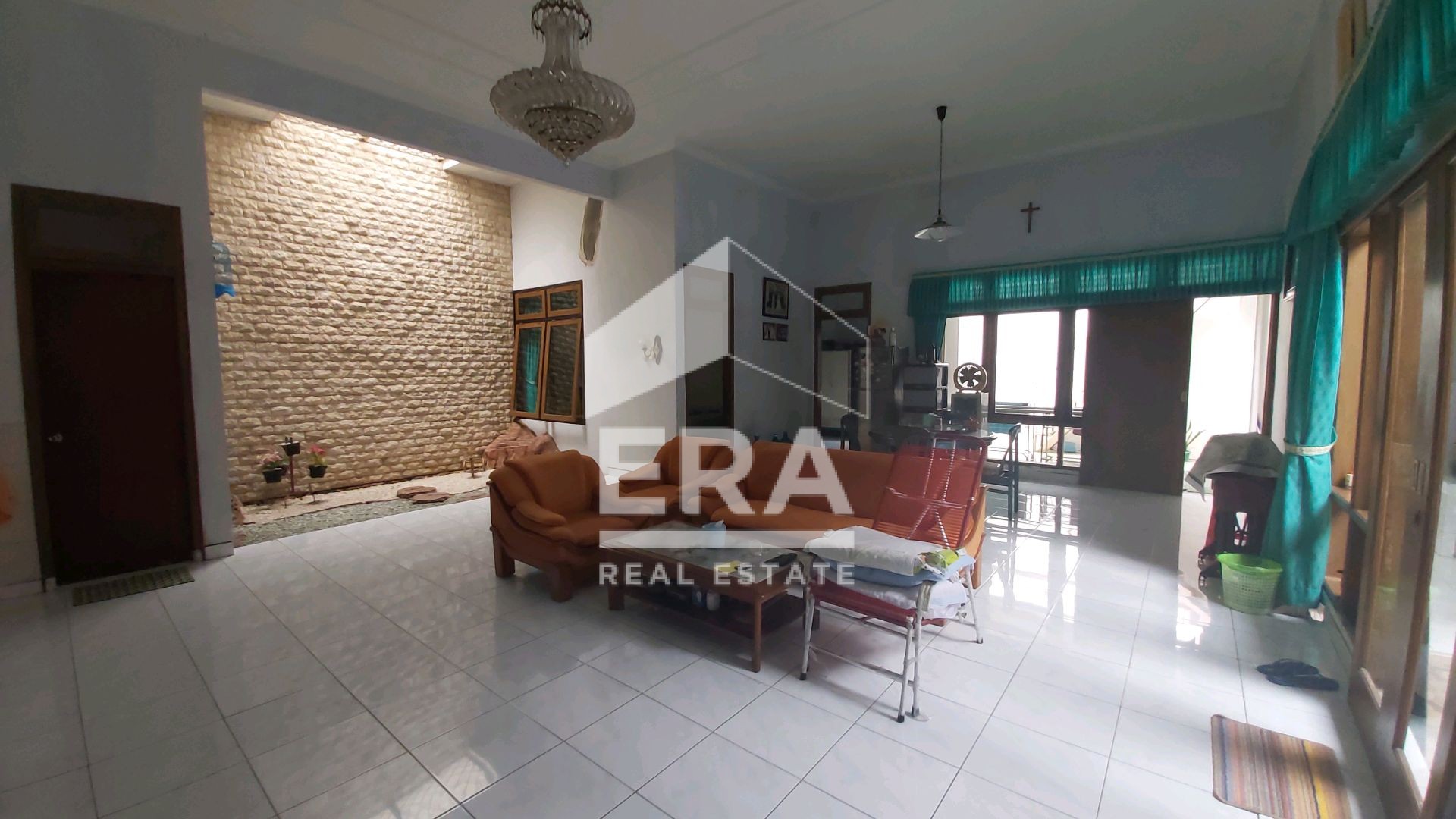 interior 2