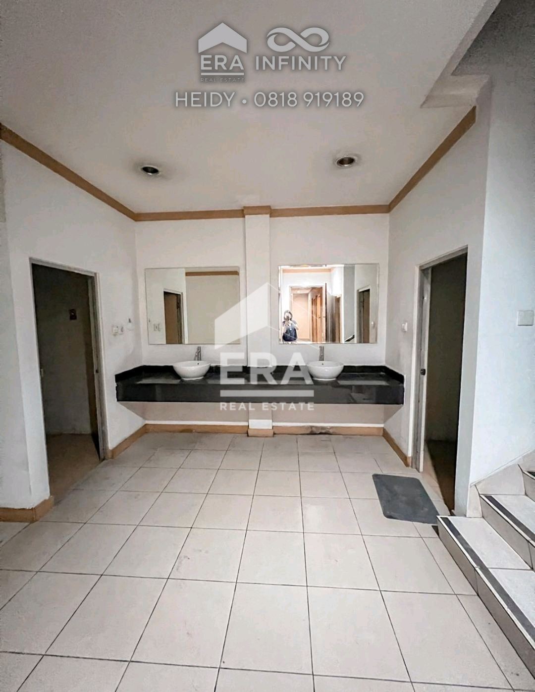 interior 10