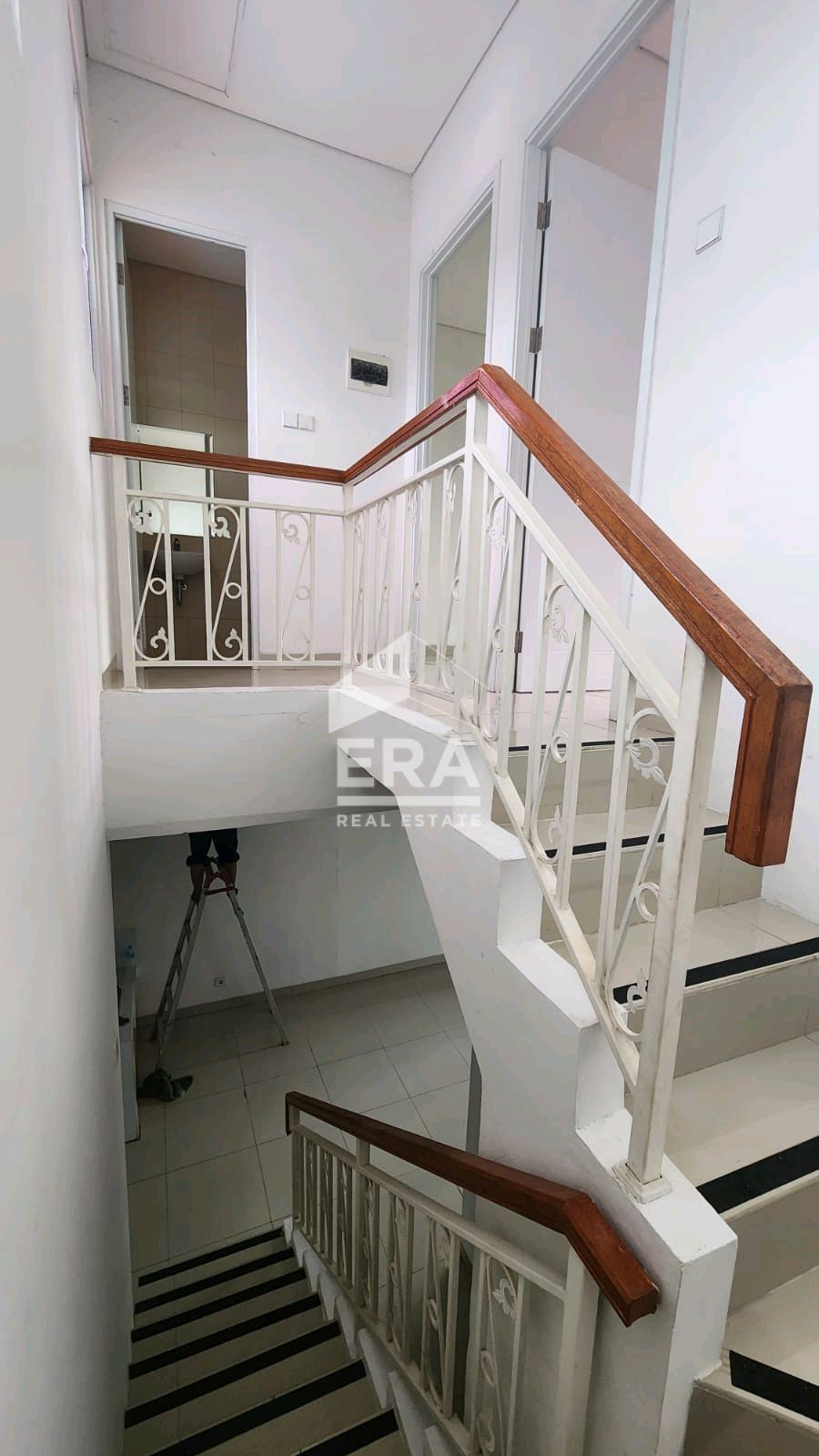 interior 4
