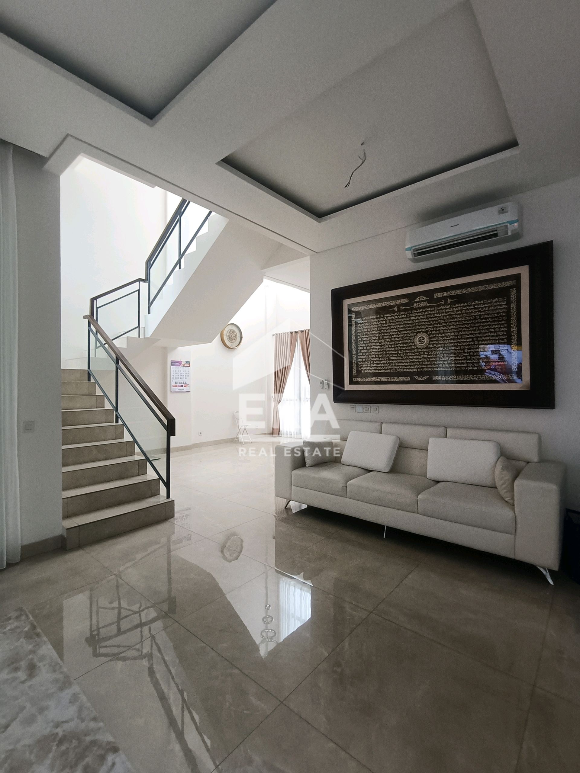 interior 3