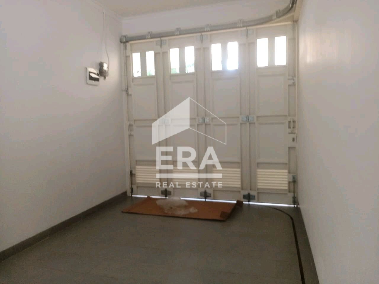 interior 10