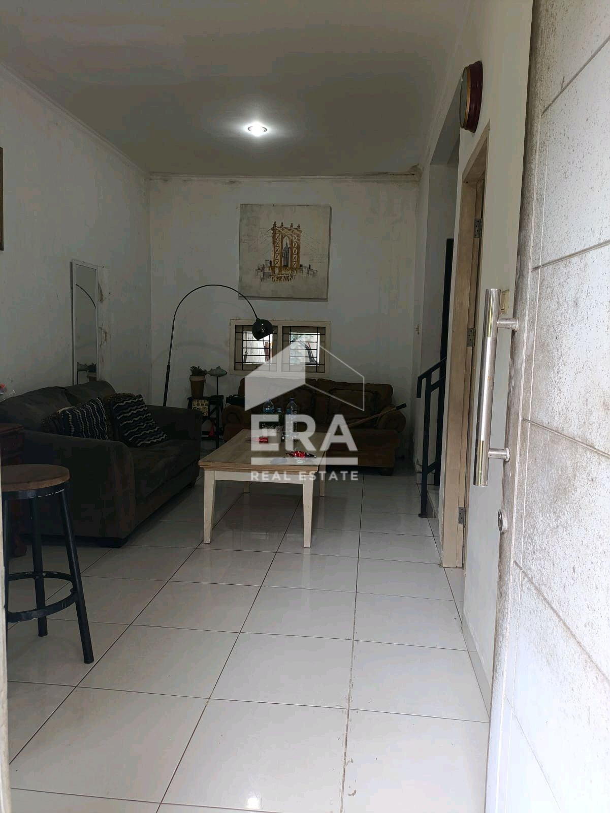 interior 8