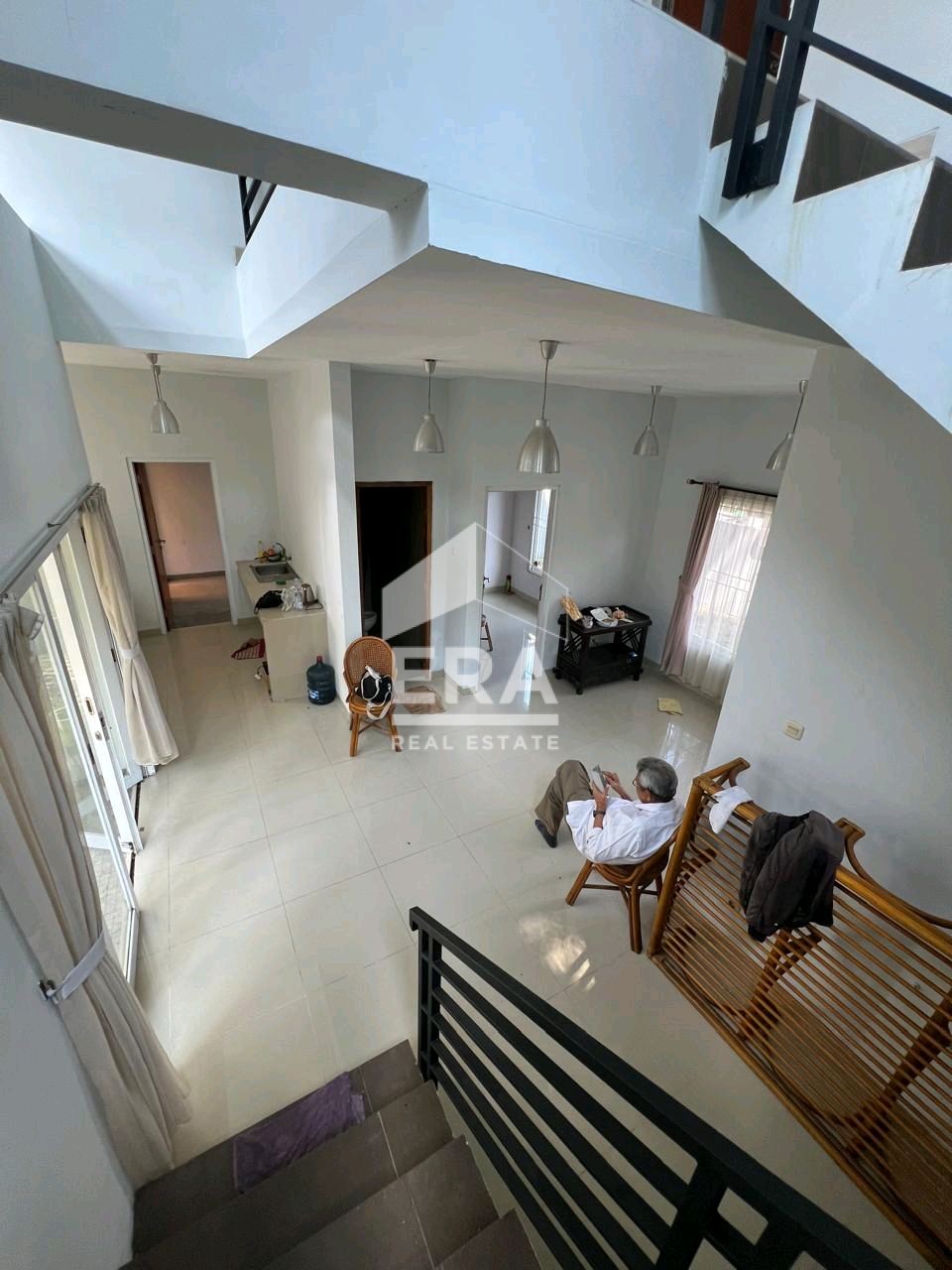 interior 8