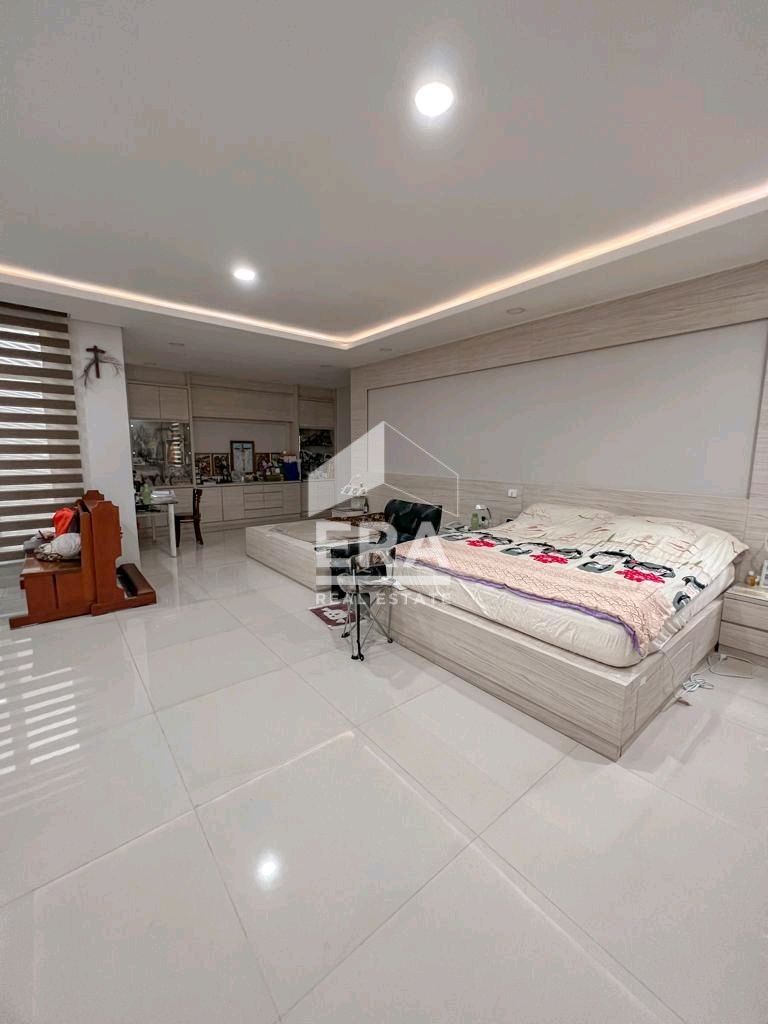 interior 5