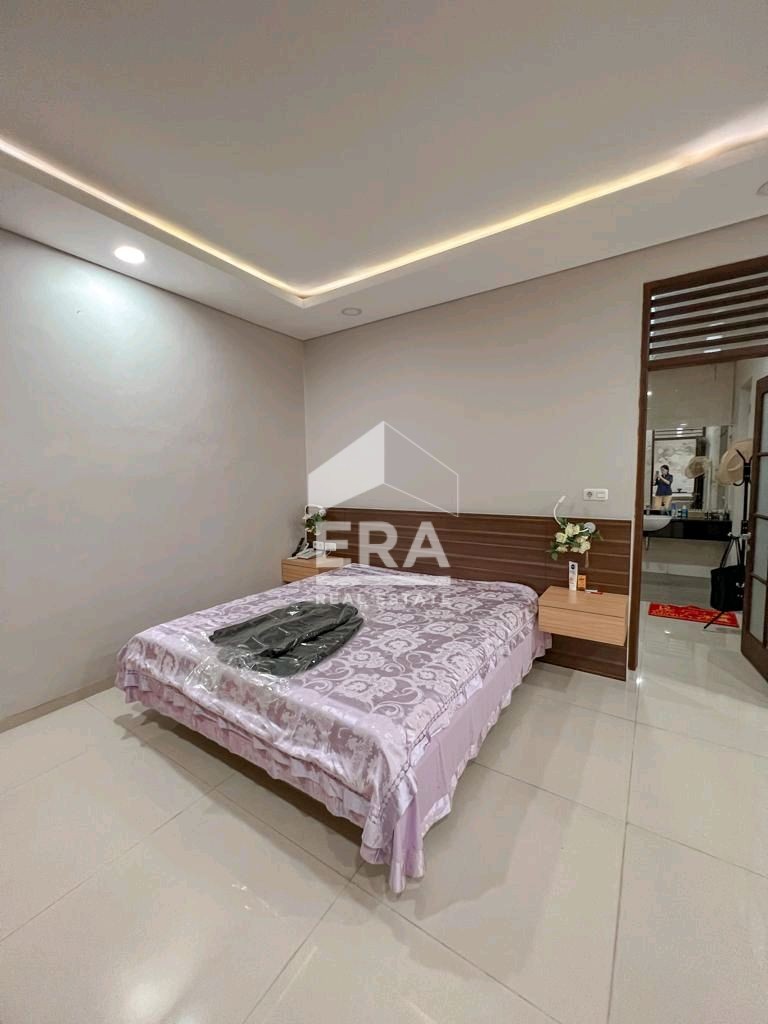 interior 6
