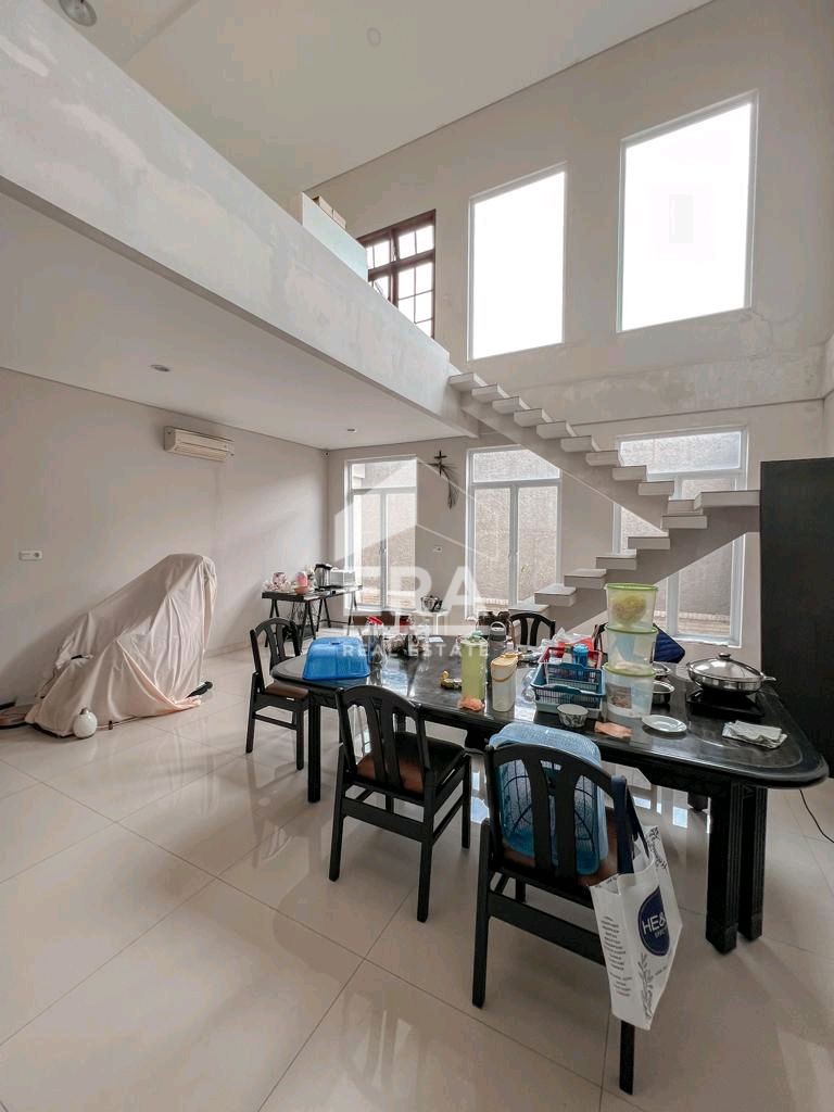 interior 7