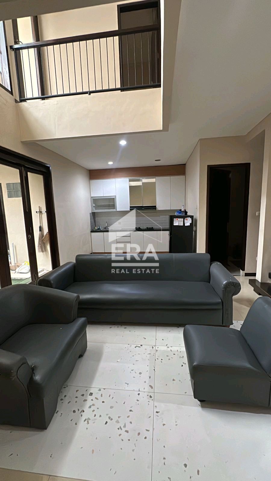 interior 4
