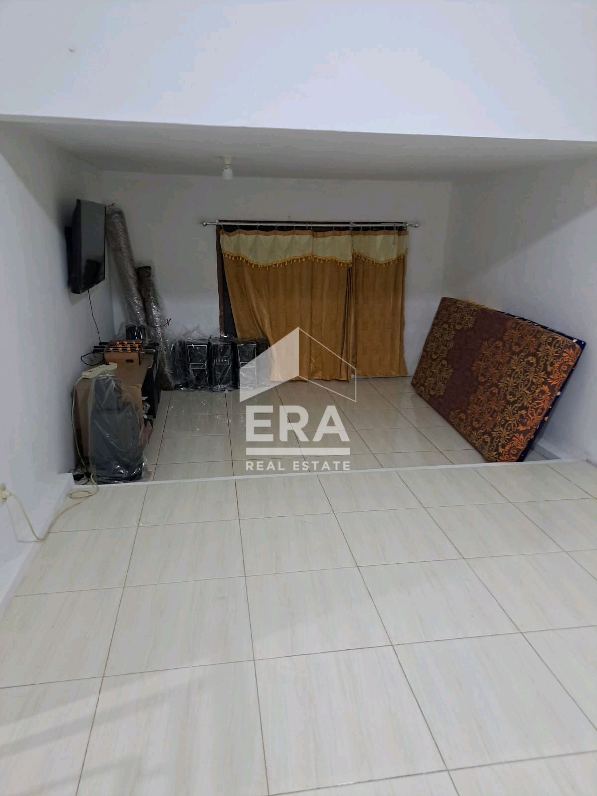 interior 2