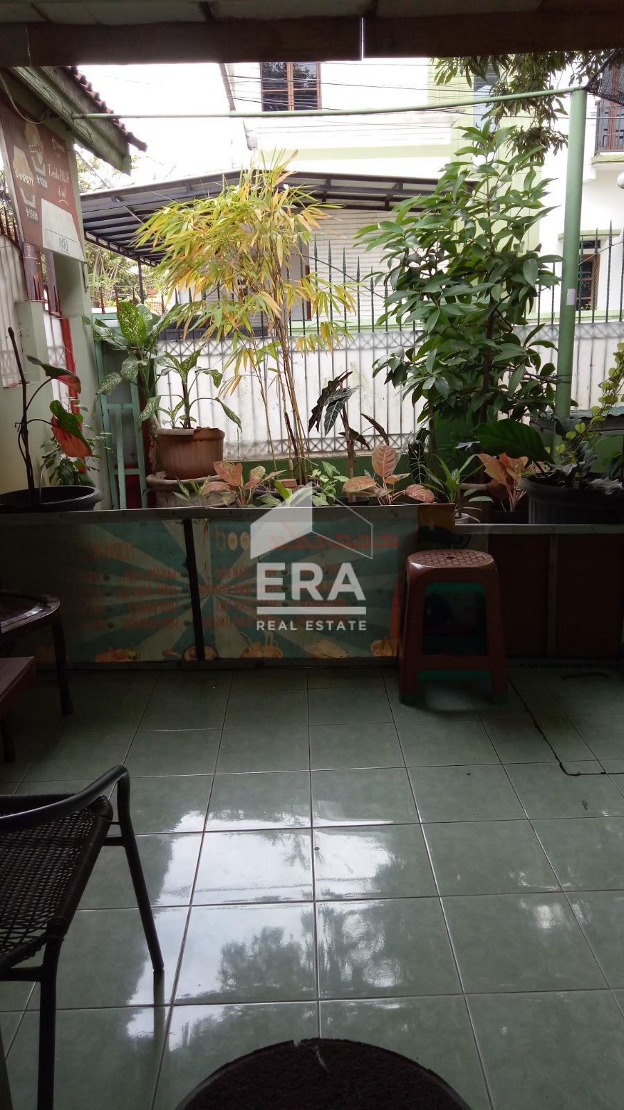interior 8
