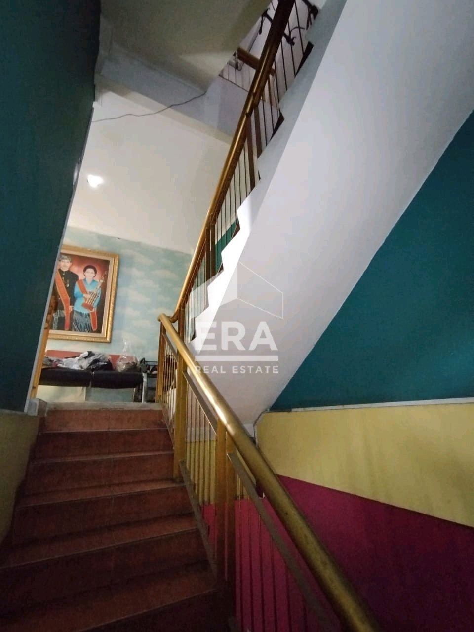 interior 8