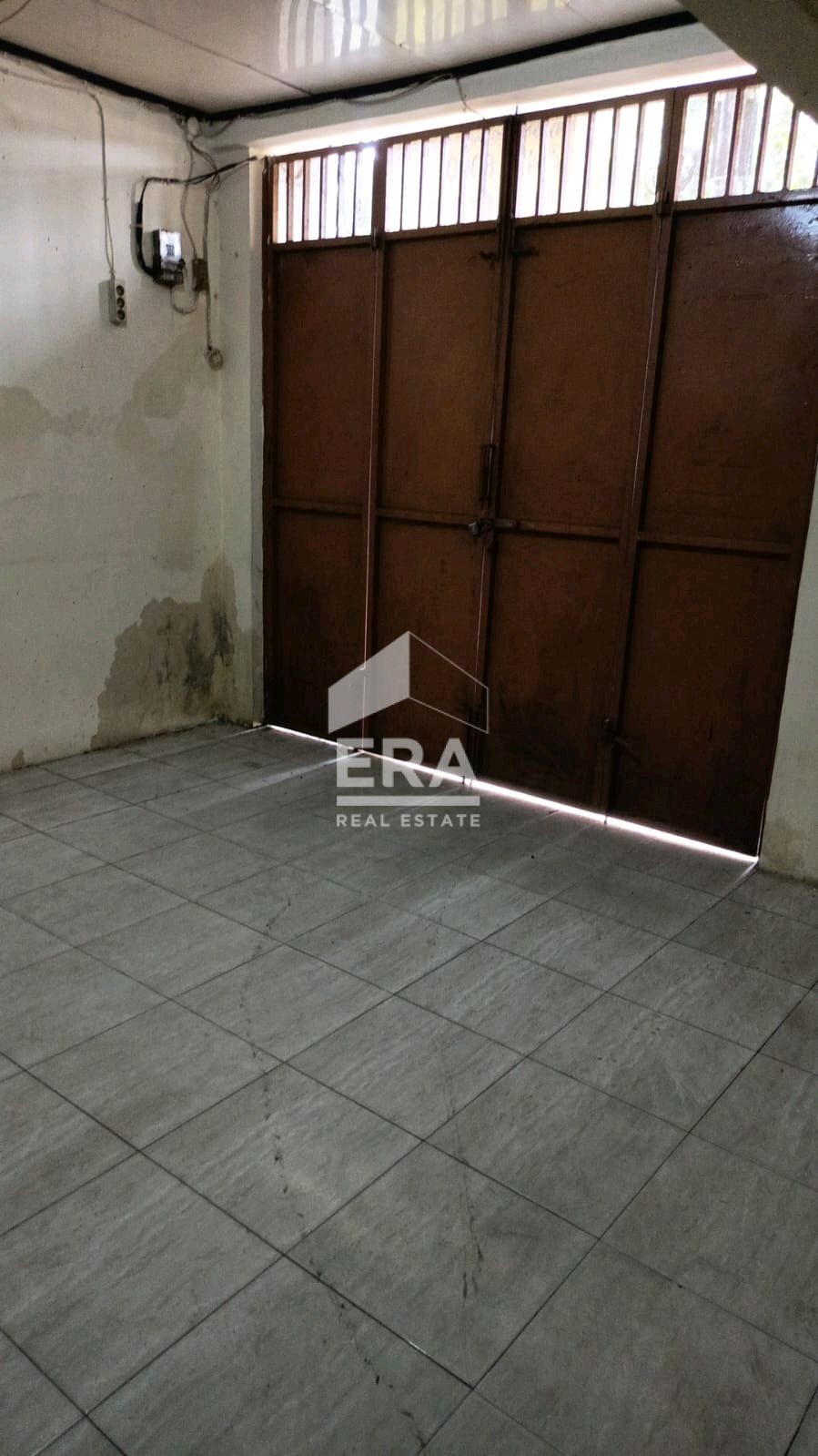 interior 6