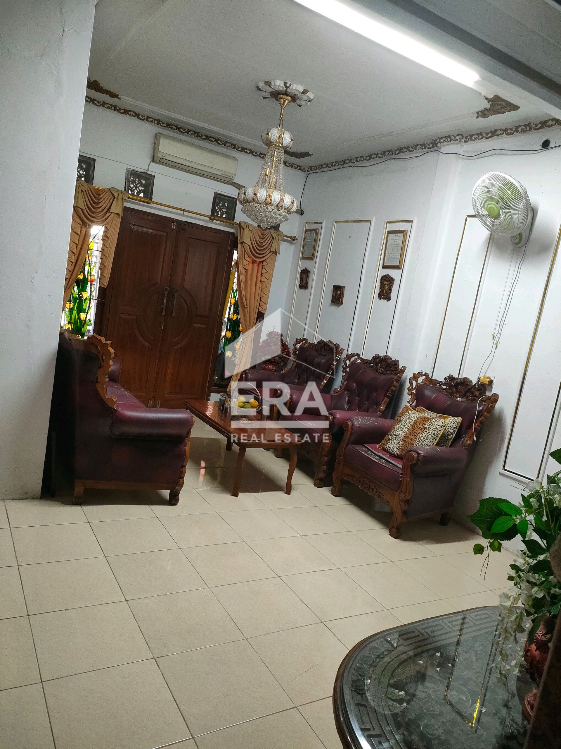 interior 2