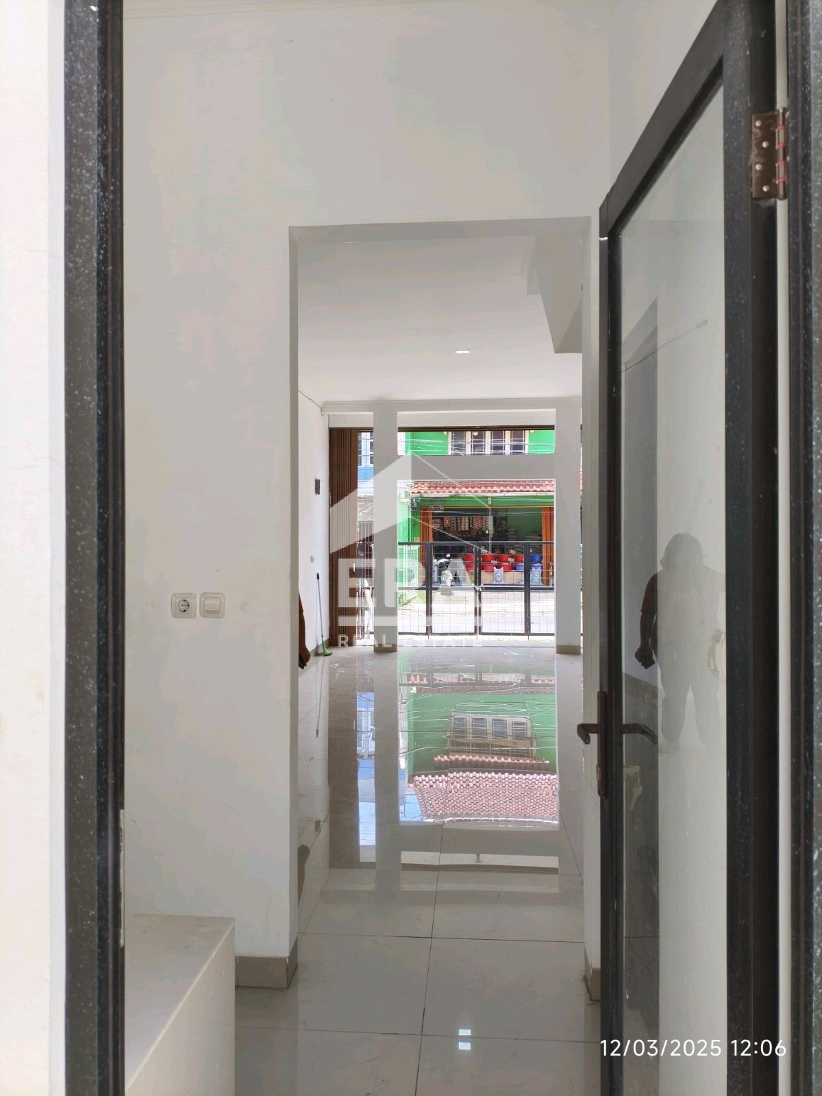 interior 3