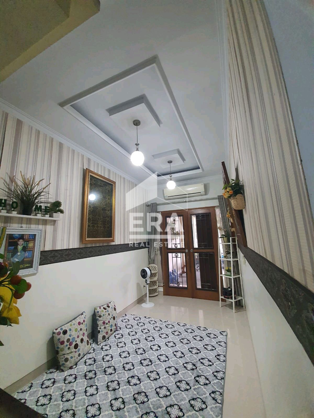 interior 2