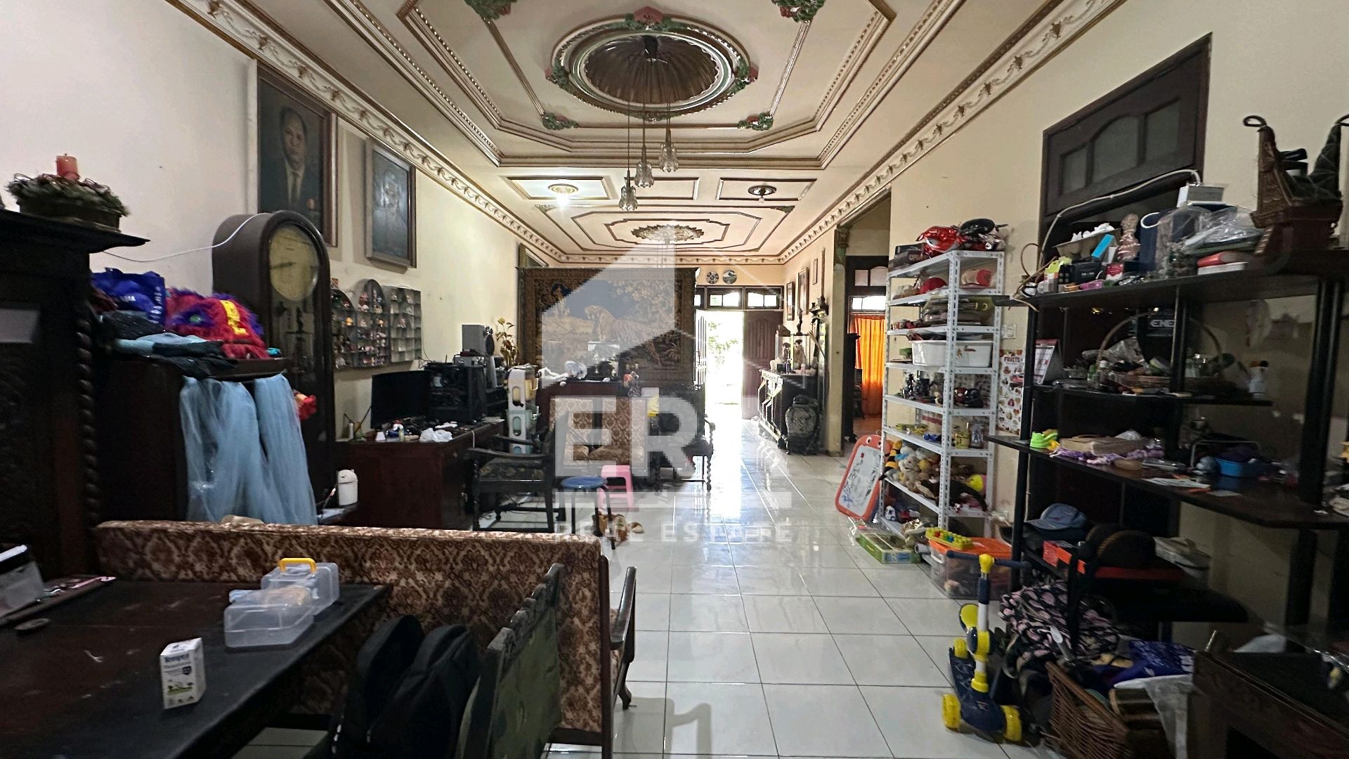 interior 6