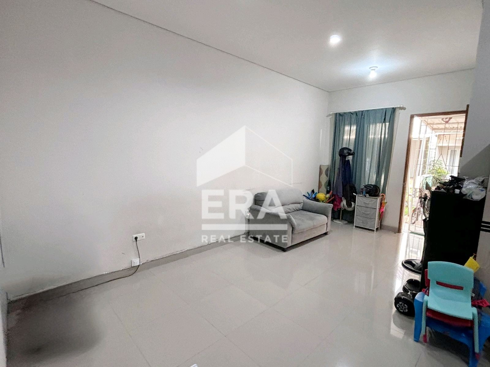interior 2