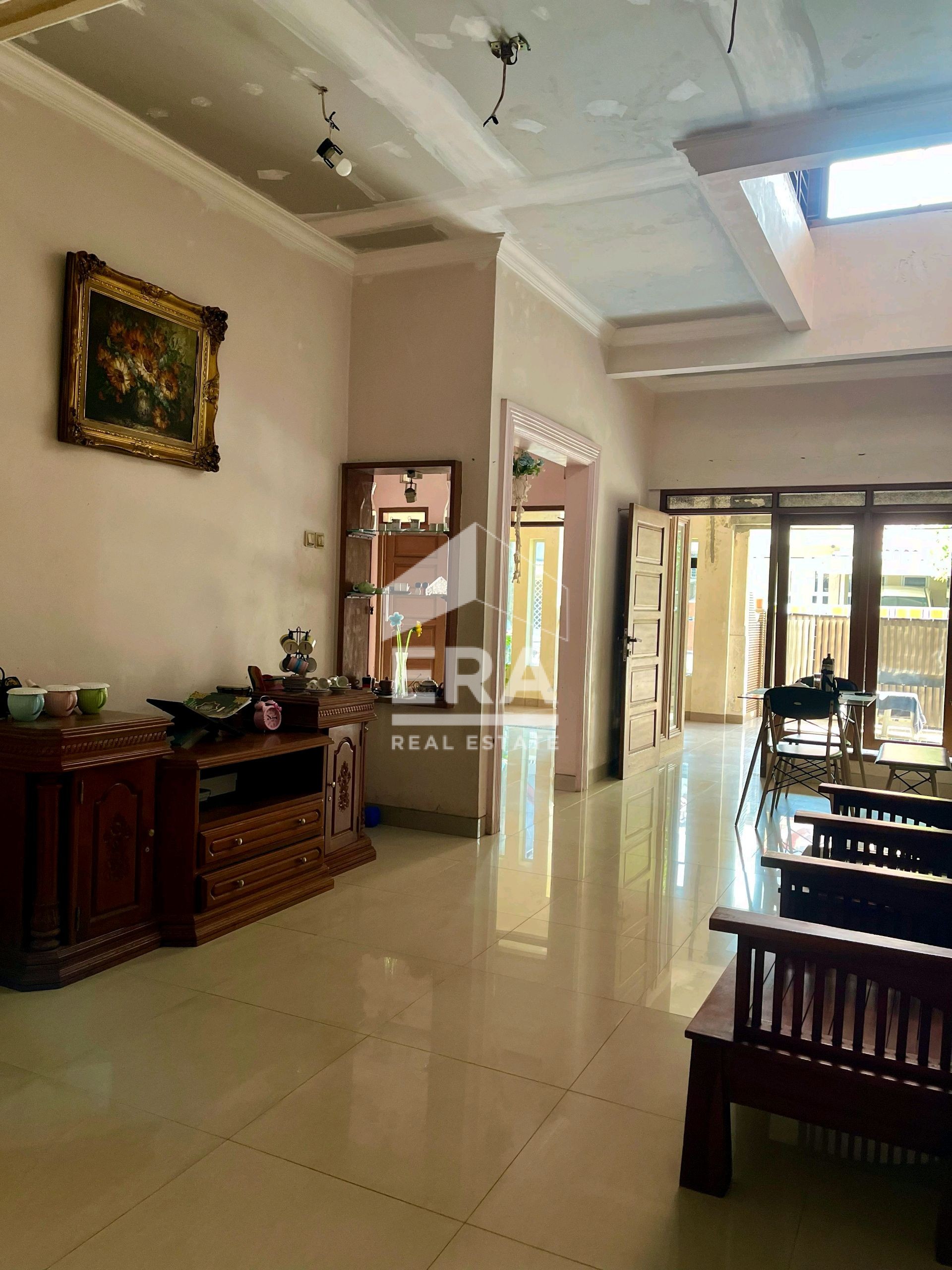 interior 4