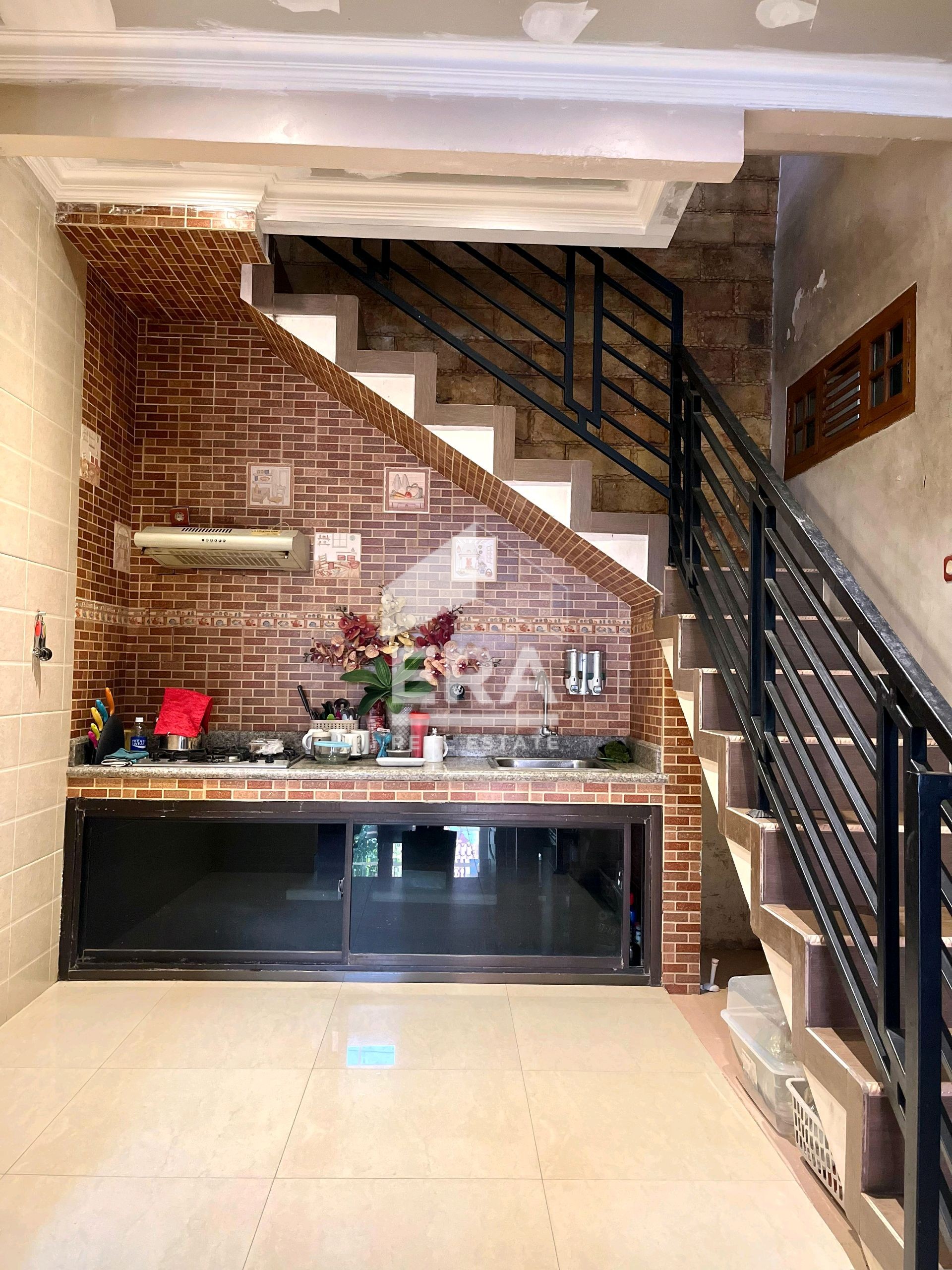 interior 7