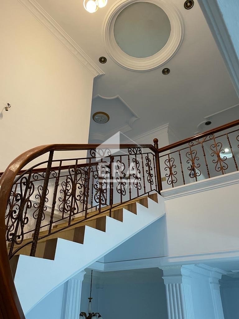 interior 5