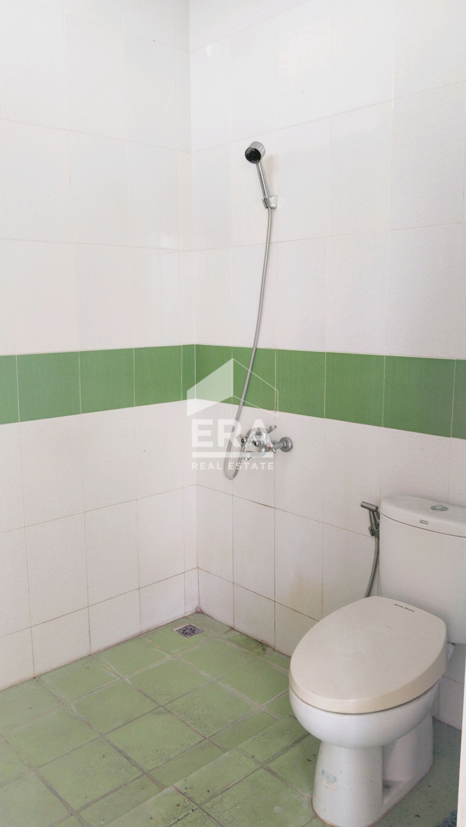 interior 8