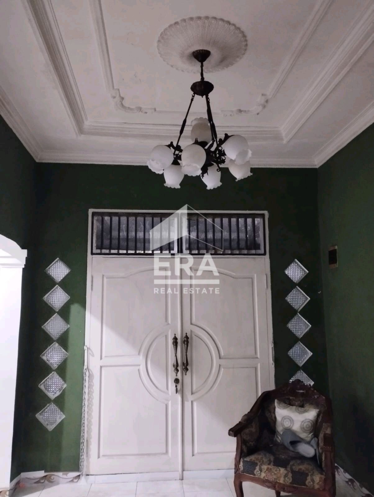 interior 2