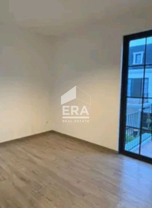 interior 6